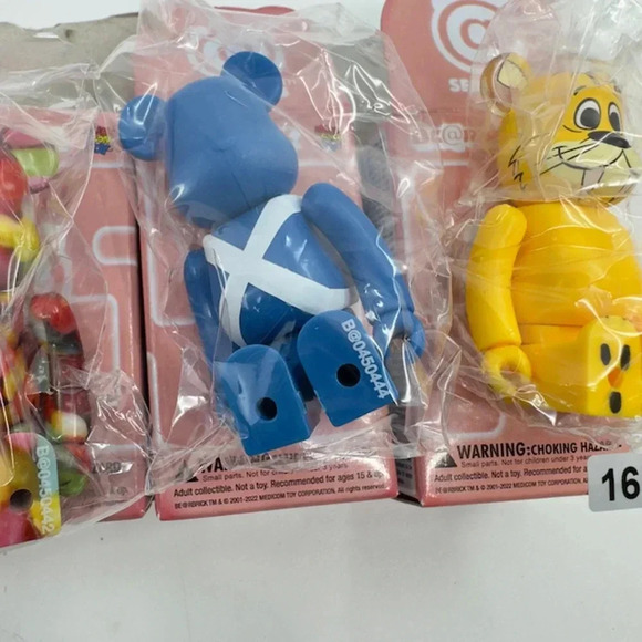 NEW Set Of 4 Bearbrick Series 45 Blind Box by Medicom Toy - Picture 6 of 7